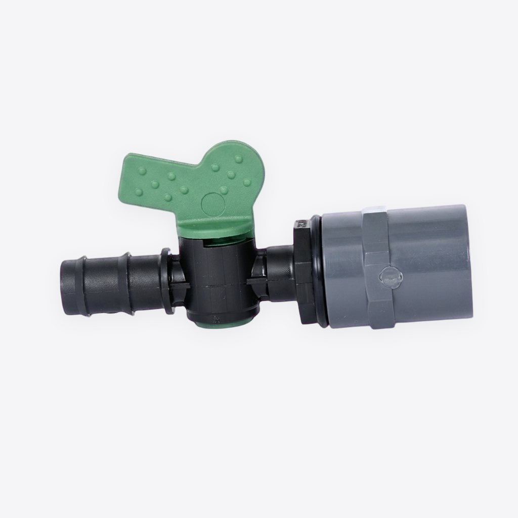 Verbindung zwischen PVC-Leitung 25 mm und Schlauch 16 mm