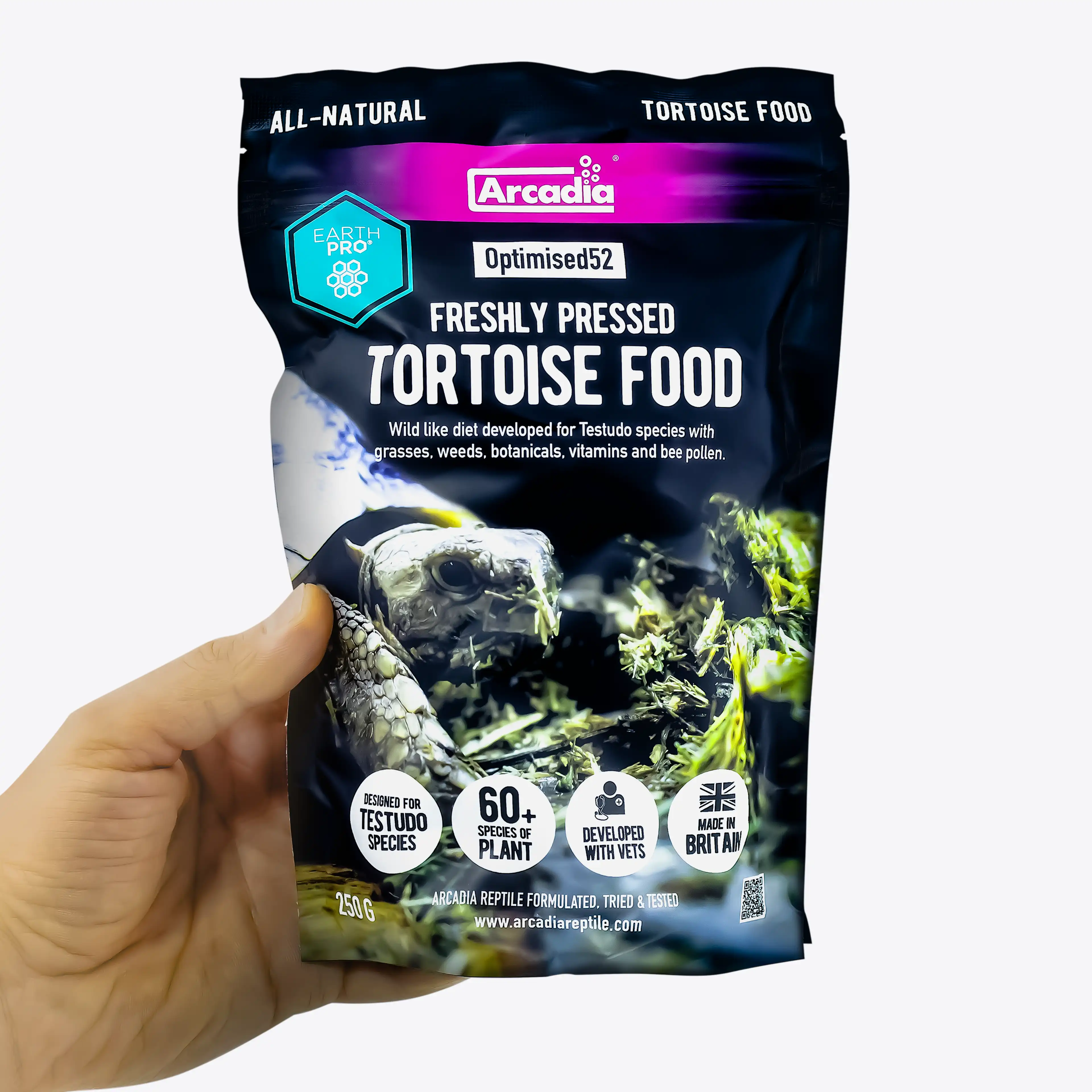 R9100060 Arcadia EarthPro-Optimised52 Tortoise Food 250g Hand 6G3A4052